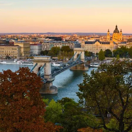 D26 - Opera Retreat - Location By Bqa * Budapest